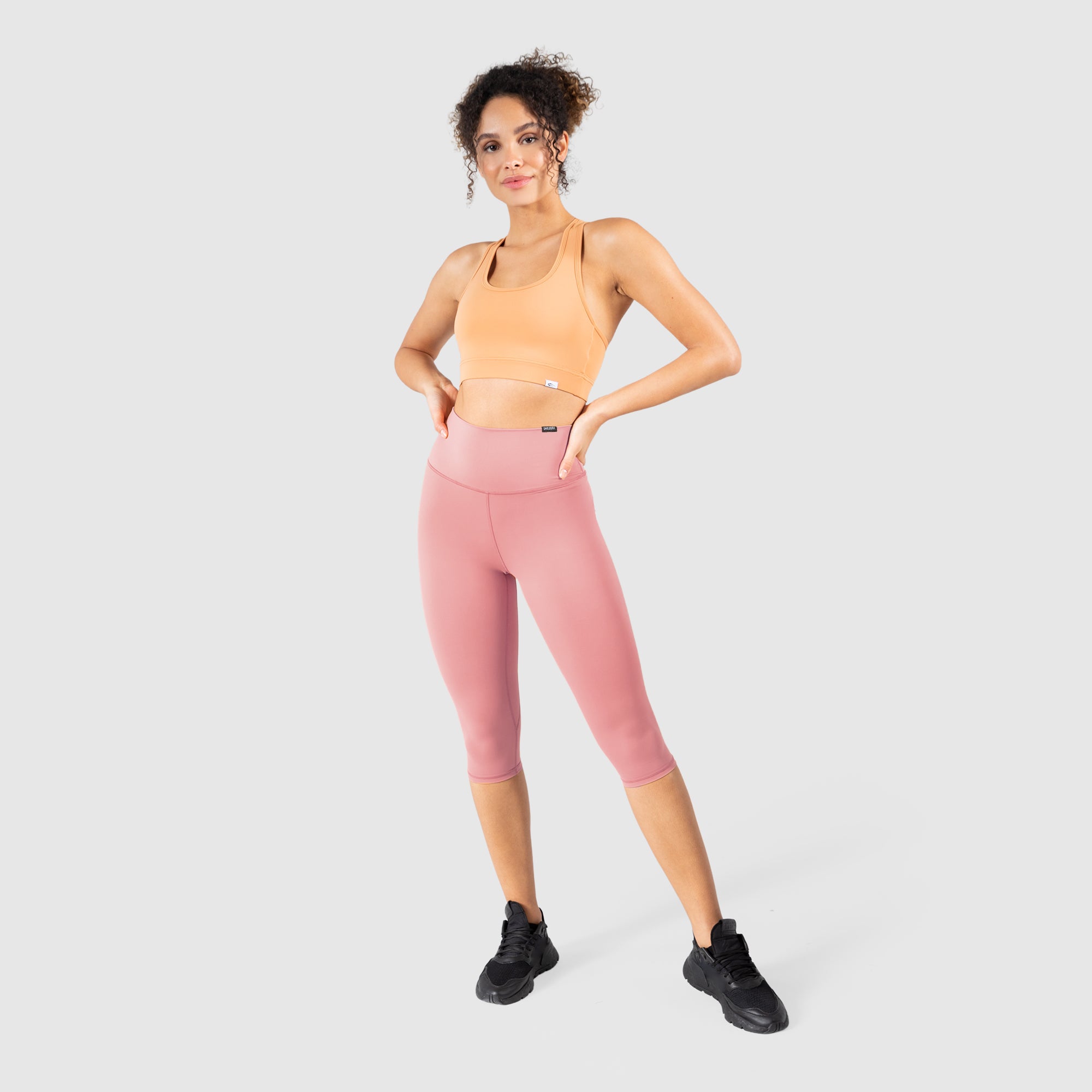 Schwarz Schwarz Altrosa